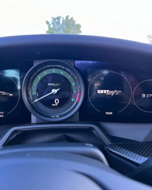 Matthias Malmedie Instagram - 911 S/T. 9.000 Touren, handgerissen. Habt Ihr Bock?
https://youtu.be/D-QYIMYbmcA?feature=shared
Oder Link in den Stories!

#qlmd #911st #gt3rs #porsche #losbittelos #9000 #handgerissen