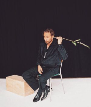 Matthias Schoenaerts Instagram - Hear you.