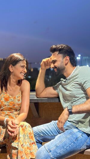 Maulika Patel Instagram - Tag your late Latif one 🫶🏼 
The song “Kasturi” is winning hearts. Watch now on YouTube and share it with your loved one. ☺️

#kasturi #meetjain #maulikapatel #gujaratisong