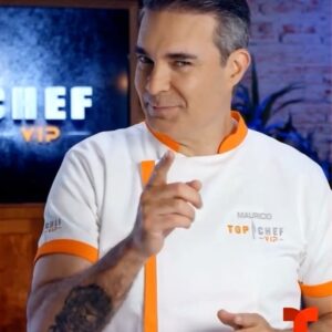 Mauricio Islas Instagram - Nos vemos el martes 9 de agosto a las 7/6 centro por @telemundo en el estreno de #TopChefVIP estará lleno de mucho sabor #fin #family #love