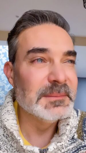 Mauricio Islas Instagram - Hice cosas horribles #love #family #art #fun #video