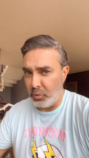Mauricio Islas Instagram - ¿Y tú, te echas el mañanero? #video #fun #love #family #funny