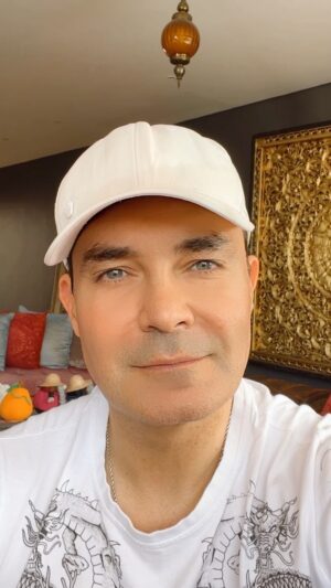 Mauricio Islas Instagram - ¿Si solo te quedarán 10 min de vida que harías? #fun #video #funny #love
