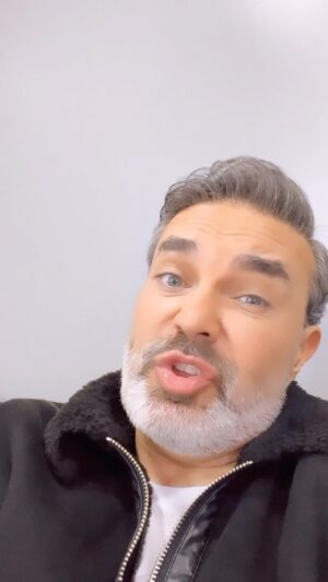 Mauricio Islas Instagram - Qué tipo de #videos te gusta que suba más? fun @love #funny