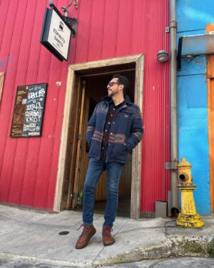 Mauricio Jürgensen Instagram - Ya estamos arriba con un nuevo destino de nuestros recorridas @joyasdevalpo para este 2024. Esta vez nos fuimos al Cerro Bellavista a conocer el ascensor Espíritu Santo, restoranes como @hotzenplotz_bar y @casadumplings, la Iglesia Los Carmelitas y el Museo a Cielo Abierto. Todo nuestro contenido está en la cuenta de @joyasdevalpo y leemos todos sus comentarios y agradecemos toda su buena onda con este proyecto que nos gusta tanto. 

Bienvenid@s