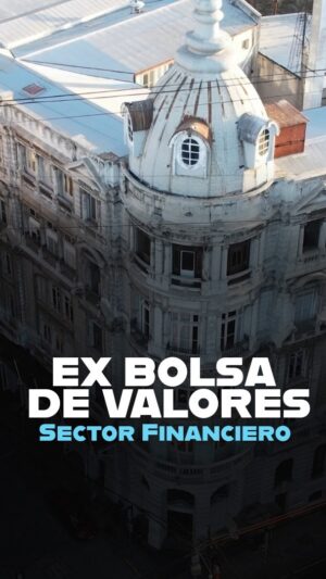 Mauricio Jürgensen Instagram - ✨La Joya financiera del Puerto💰La Ex Bolsa de Valores fue recuperada por la @usantamaria y hoy ofrece visitas guiadas por sus bóvedas 💵🙌

¡No te pierdas este lindo recorrido por el Wall Street Porteño! 💎 

#Valparaiso #Joyas