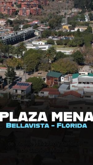 Mauricio Jürgensen Instagram - ✨¡Una Joya que une cerros! 💎 La Plaza de los Poetas o Plaza Mena, es el inicio de nuestro recorrido junto al callejero @mauriciojurgensenr 🫰✨

¿Te gustaría conocer más de esta joyita? 👀🗯️

🎥 @matipentos 
💎 @elevense.rap @municipiovalpo 
💕@desarrolloeconomicovalpo @terrazaverso @versohotel @la.sebastiana @agbellavistaflorida ✨

#Valparaiso #Valpo #Joyas #Jurgensen