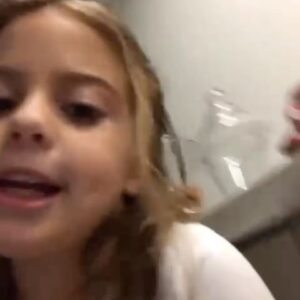 Mauricio Macri Instagram - Encontré este video de 2018 de Antonia pidiéndole a Messi que traiga la copa. Tardó, pero la trajo! Frente a tanta amargura y tanta tristeza qué bueno es recordar lo maravilloso que fue diciembre.