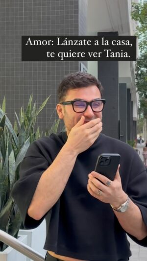 Mauricio Mejía Instagram - Omg mi vista esta peor cada día 😂🤣 
#humor #mauriciomejia