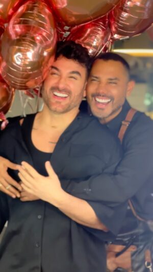 Mauricio Mejía Instagram - Happy Valentine’s Day ❤️ #couple #valentinesday #love
