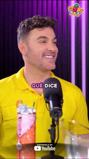 Mauricio Mejía Instagram - Que harías en este caso? Difícil #StopPodcast #amigos #humor @pollitotropical