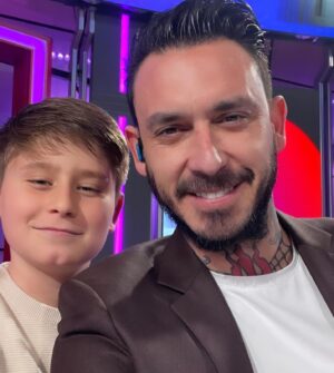 Mauricio Pinilla Instagram - En la oficina con el bebe @mauripinilla14 ❤️🤩