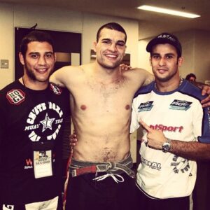 Maurício Rua Instagram - 28/08/2005 o dia que eu peguei minha faixa preta de Jiu Jitsu 🙏🙏🙏