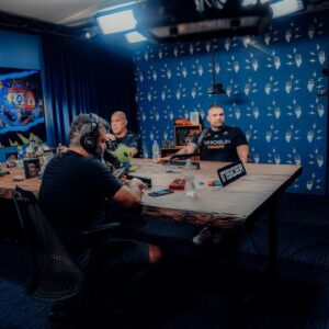 Maurício Rua Instagram - Muito feliz em ter participado de um dos maiores podcast do Brasil, ainda mais do lado do nosso eterno campeão e uma pessoa que eu sempre me espelhei muito. 
Obrigado @flowpdc @wandfc @igor.3k