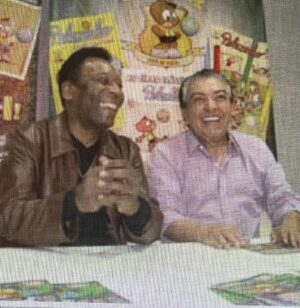 Mauricio de Sousa Instagram - Eu e Pelé no dia do lançamento do Pelezinho.