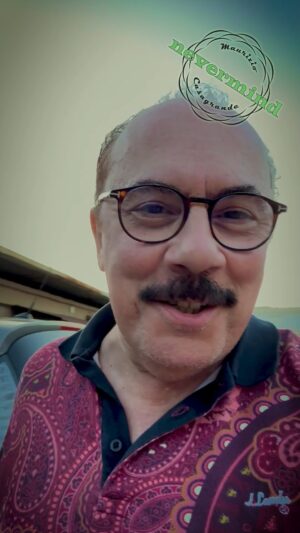 Maurizio Casagrande Instagram - Fate attenzione... poi dicono che non è vero ! 🐈🐈🐈
#mauriziocasagrande #casagrande #nevermind #viralissimi  #actor #attore #teather #theater #italia #italy