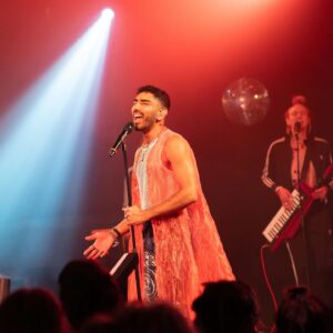 Mawaan Rizwan Instagram - Some snaps from the Glasto show 🐦‍🔥🤘🏽
.
.
📸 @Raphph (1,4,14,16)
📸 @indiabharadwaj (2,3,5,9,10,11,12,13,15)
📸 @salv_fitz (6,7,17)
👘 @returning_imvu