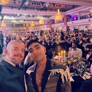 Mawaan Rizwan Instagram - Thanks Broadcast awards 🧃🏆💙 
👔 Wearing @labrumlondon 
👑 Jewellery by @thewearer @_ruddock_