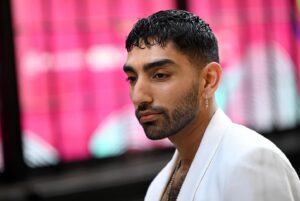 Mawaan Rizwan Instagram - BAFTA craft awards 🤍🧃🎥

Styled by @kamranrajput 
Wearing @amiri 
Shoes @hawesandcurtisglobal

📸 @gettyentertainment @john_phillips_london @scottgarfitt @snapperjeff @millturner_ 

🏆 Shoutout my babies @sadkatler & @jackdaverooke @bishakali on their wins - between them they’re responsible for some of the best telly made this year!