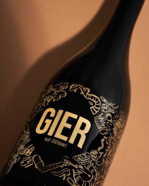 Max Giermann Instagram - Happy new GIER! Auf unserer neuestes Produkt bin ich besonders stolz: Ein Crémant! Über 18 Monate traditionell in der Flasche vergoren und superlecker!
Jetzt bei www.gier-wein.de