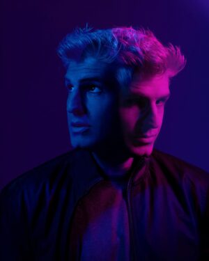 Max Joseph Instagram - The news is out. I’m coming back to host an episode of Catfish this season. Here are some outtakes from a Catfish photo shoot we did with legendary photographer @pamelalittky