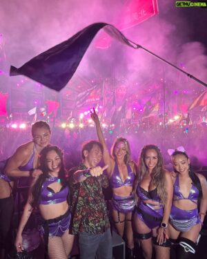 Max Matsuura Instagram - EDC 終わりました！
今晩はラスベガスのホテル、Ariaに出来た新しいクラブJEWELで Steve青木のプレイです！

#maxmatsuura
#edc 
#blastoyz 
#lasvegas