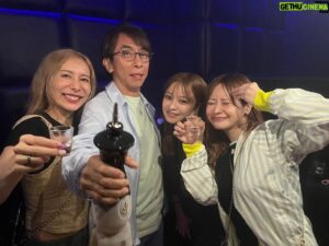 Max Matsuura Instagram - 突然ですがヘラヘラ三銃士とオクタゴン！

#ヘラヘラ三銃士 
#maxmatsuura 
#オクタゴン 
#octagon #avex