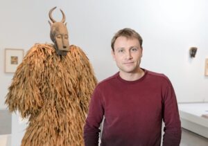 Max Riemelt Instagram - Traurige Nachrichten: Leider muss die für den 23. April 2020 geplante Lesung in der Berlinischen Galerie wegen der Corona-Pandemie ausfallen. Bis Ende August sind größere Veranstaltungen leider auch in Berlin verboten. Ob die Lesung später nachgeholt werden kann, ist noch nicht klar. Wendet Euch bitte direkt an die Berlinische Galerie, wenn Ihr ein Ticket gekauft habt.

#stayathome #stayhealthy #staypositive