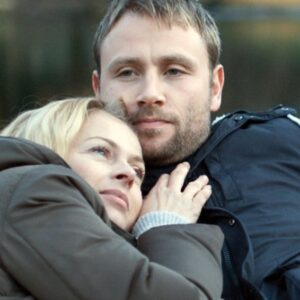Max Riemelt Instagram - On Thursday KOPFPLATZEN (director: Savaş Ceviz) will finally celebrate its German cinema premiere. Are you going to watch the movie?

#kopfplatzen #headburst #cinema #kino #film #newmovie #rietzcasting #rietzcastingagentur