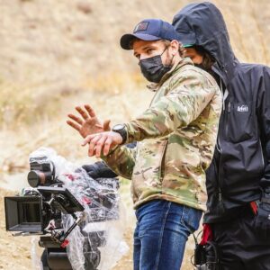 Max Thieriot Instagram - It’s funny when you think about all the different hand gestures directors and DPs use to demonstrate camera moves and positions. Some do the “2 finger V” others  the “goal posts” and for the most cliché of them all... the “L7 weenie” . I prefer “the hand” which can be seen in this behind the scenes shot from episode 412 that airs this Wednesday 4/21 🖐 @sealteamcbs #sealteam #neveroutofthefight @cbstv @cbstvstudios #thesandlot #directing #directors #clayspenser @j.michaelmuro