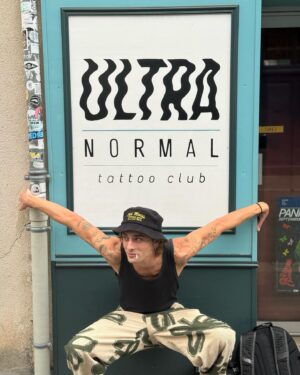 Maxence Danet-Fauvel Instagram - Les copains, les tatouaches, la psychanalyse et les tournesols