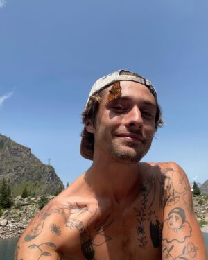 Maxence Danet-Fauvel Instagram - Allé ciao 🤸‍♀️