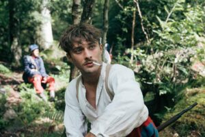 Maxence Danet-Fauvel Instagram - Fier de vous présenter Colin De Renier, jeune Saint-Cyrien dépêché au front avec son régiment pendant les premières semaines de la guerre en 1914.

Les Combattantes - ce soir à 21:10 sur @tf1 

Merci à Alexandre Laurent et Iris Bucher pour leur confiance. Merci à mes soldats et camarades de guerres. Merci à toute l’équipe. Merci la vie pour cette expérience hors du commun. On y a mis nos cœurs et nos tripes, j’espère que vous le ressentirez. 

Go.