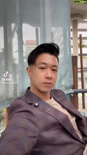 Maxi Lim Jun Liang Instagram - I AM BACK 💪🏻 

#eatbro