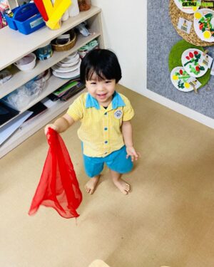 Maxi Lim Jun Liang Instagram - In honouring mothers, The Little Skool-House is having an island wide celebration on 6th and 20th May! Families are invited to its 20 centres for some bonding activities! There’s storytelling sessions, sports and planting activities for your preschoolers and even *talks sharing common skin problems in children such as Eczema & nutrition tips in addition to receiving free snack and skincare samples*^! Click on the link on my bio to reserve your spot! 

#littleskoolhouse