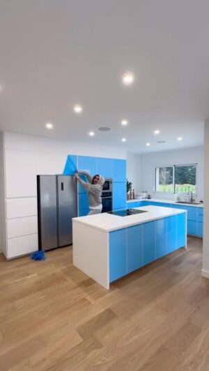Maxime Langlais Instagram - Alors 🔵 ou ⚪️ ? Pour toi c’est quoi la plus belle configuration pour une cuisine ?