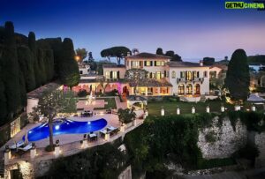 Maxime Merkouchenko Instagram - Luxury waterfront Mansion in Saint Jean Cap Ferrat : For Rent 

Unparalleled elegance awaits at our Mansion in Saint Jean Cap Ferrat. Available for rent and off-market sale, this exclusive property offers pure luxury in a prime location. 

🌟 Prime Location
🏰 Unmatched Elegance
💫 For Rent 

Contact me for details and to experience luxury living in Saint Jean Cap Ferrat.
