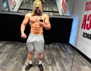 Maxwell Friedman Instagram - Shipping up to Boston to hit a double clothesline. #Betterthanyoubaybay #bodybuilding #love #aewdynamite #aew #wwe #aewcollision #smackdown #bodybuildingmotivation #prowrestling