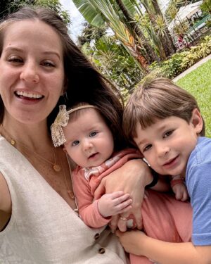 Mayra Méndez Instagram - Nuestro fin de semana 🤍 

Hoy llega papá 😍