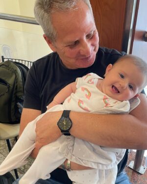 Mayra Méndez Instagram - El tiempo me ha pasado tan rápido que no quiero olvidar. 

🤍