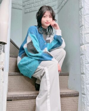 Mayu Yoshioka Instagram - #プロセカZOZOコラボ

遥カラー💙
私服で着ていったらめちゃ好評で嬉しかった！

メイクさんがとってくれました。
ヘアメイクバッチリ決まっていたので、ここぞとばかりに撮影会。なるよね。