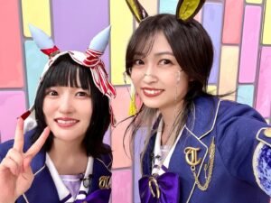 Mayu Yoshioka Instagram - #ぱかライブTV 共演者の皆様と🫶

初めてばかりで緊張してたんですが、皆さんにたくさん支えていただき、乗り越えることができました…！
(みんな本当に可愛い面白いすごい天才)

エースのパペットとも撮ることができました。
ほんっっっとにかわいい。最高でした✨

#ウマ娘