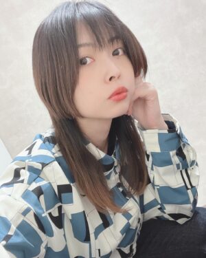 Mayu Yoshioka Instagram - #吉岡さんち
私服スタイル珍しいので自撮り。

あとポピたん。
↑スリーブはスタッフさんの私物😃

#吉岡自撮り頑張るってよ 
#吉岡インスタ頑張るってよ