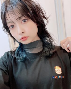 Mayu Yoshioka Instagram - #ことパン イベントありがとうございました🥞✨

5年近くやっても、まだやりたいこと出てくる無限言霊。

まだまだやっていけますように。

二部の方は、メイクさんにお願いして、アンニュイに。
ちょっと冒険のパープル系アイシャドウにピンクも加えたらしい。
白ラインを添えてもらいました。カッケェ👍

今日の相方も可愛く美しかったです。知ってた。
阿吽の呼吸ですな。