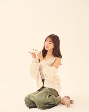 Mayuna Saburi Instagram - 🍰🤭💕