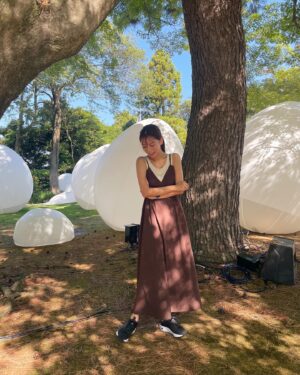 Mayuna Saburi Instagram - 🧸私服🧳

one-piece @ellegirlfashion_jp 

まだまだ暑い日が続くけど気分は秋🍂
色だけでも秋ぽく…☀️
たくさん水分取って過ごしましょう〜！

#ootd #outfitoftheday 
#さぶりんこーで