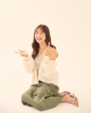Mayuna Saburi Instagram - 🍰🤭💕