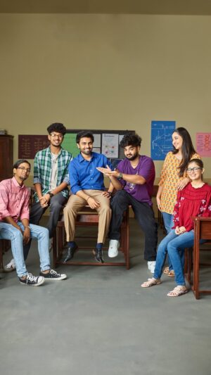 Mayur More Instagram - Dekh kaise mazzey kar rahe hai mujhe rulane ke baad 🧍

#KotaFactoryS3
