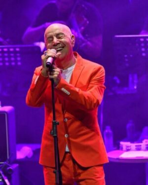 Mazhar Alanson Instagram - Yıllar geçsede gülüş aynı kalır