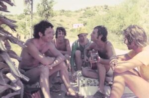 Mazhar Alanson Instagram - ilk heycanliyi yigit coskuna caliyorum 1978 in bodrumu simdiki bodrum sehir olmus ama genede ah o hatiralar icin gidiliyor
